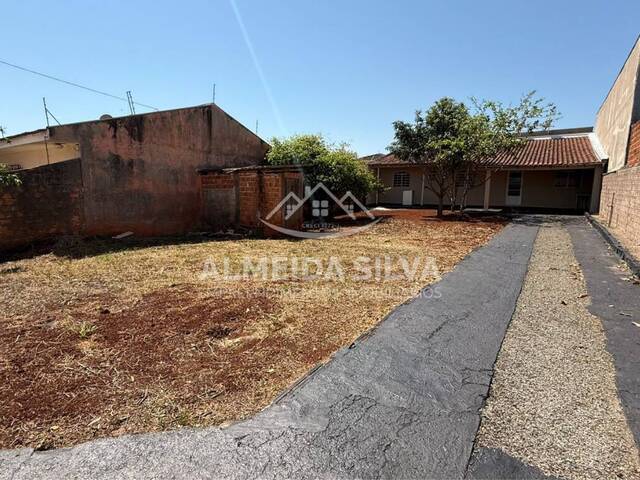 #A-383 - Casa para Locação em Arapongas - PR - 2