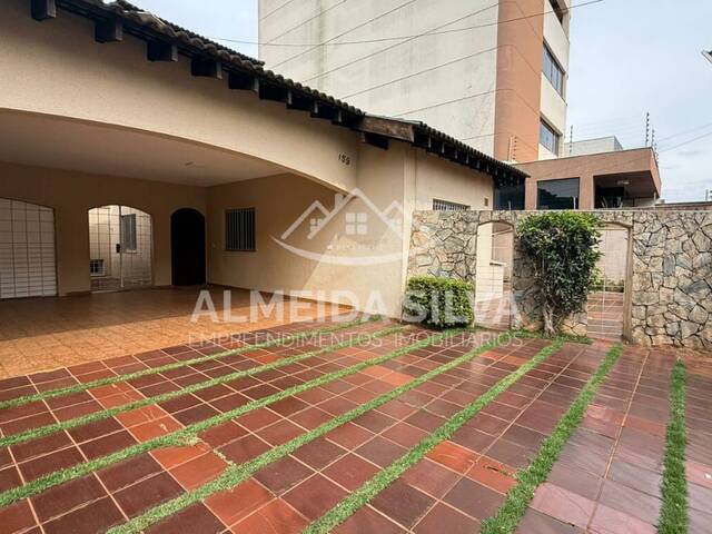 #A-400 - Casa para Locação em Arapongas - PR - 2