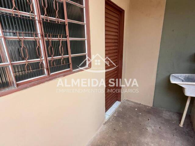 #A-406 - Casa para Locação em Arapongas - PR - 2